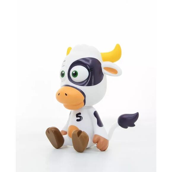 VeeFriends Collectible 6" Vinyl Common Sense Cow Figurine - Picture 2 of 2